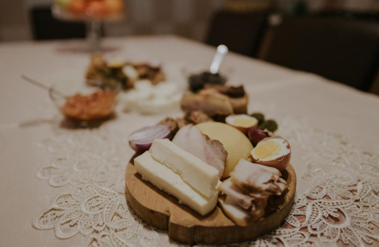 Casa Otilia Hotel Chiscau Luaran gambar