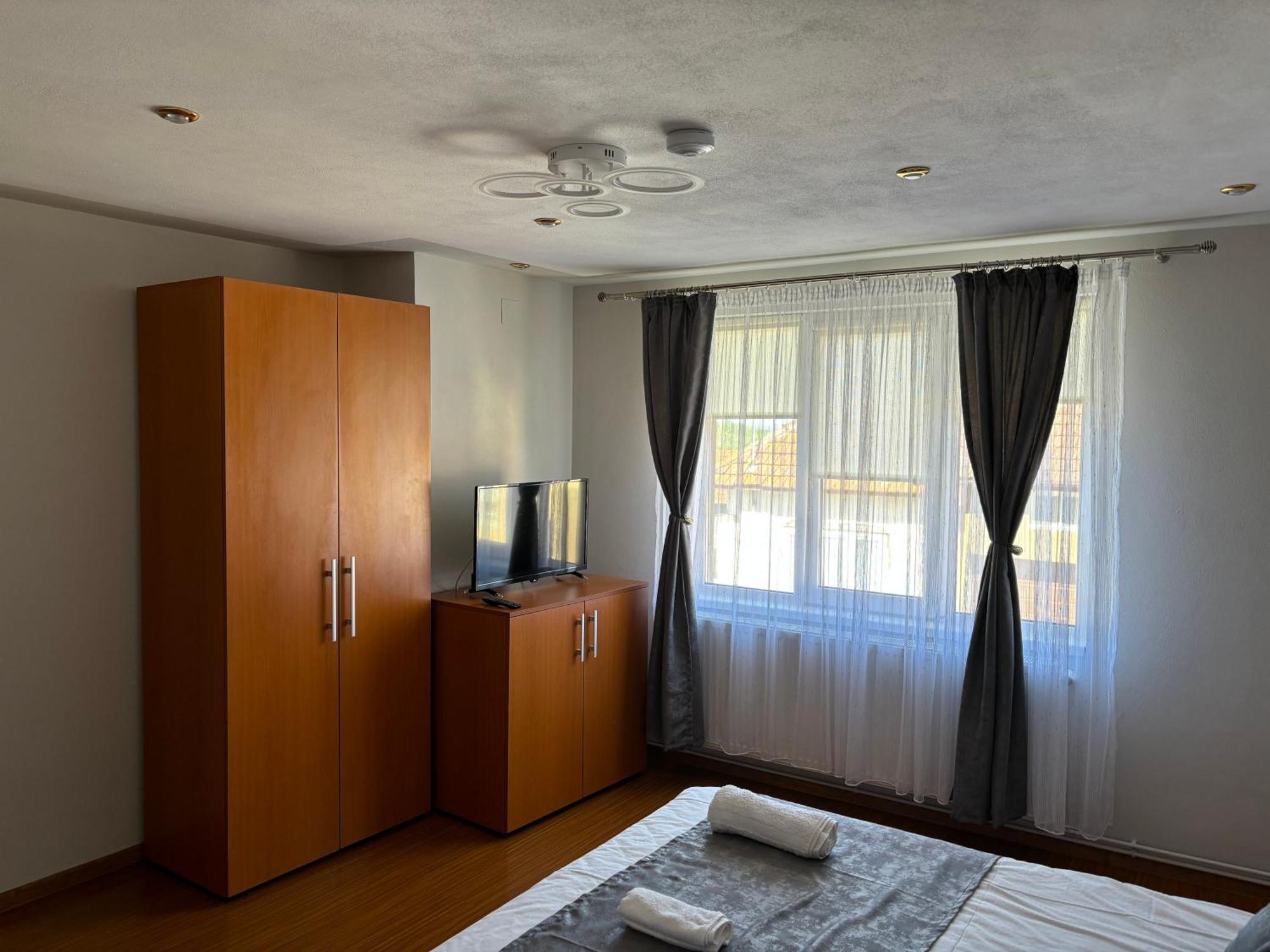Casa Otilia Hotel Chiscau Luaran gambar